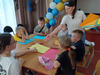 советник по воспитанию проводит мастер класс по оригами